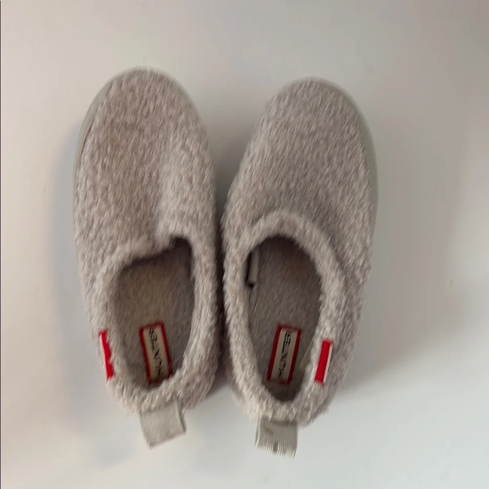Hunter Gray Cozy Slippers toddler sz 11 NWOT